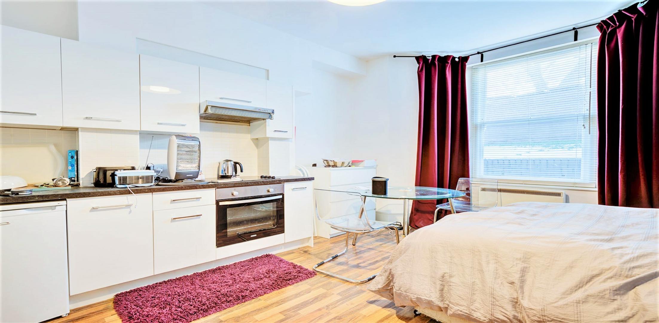 			WATER INCLUDED, Studio Apartment, 1 bath, 1 reception Apartment			 Sherriff Road, WEST HAMPSTEAD